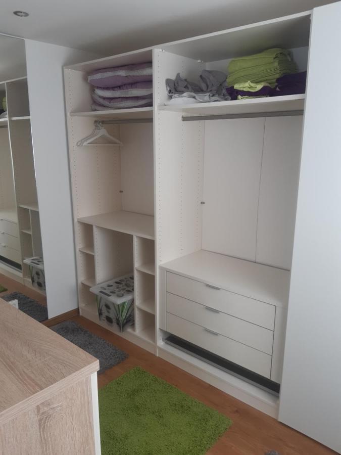 Hochwertige Und Moderne Ferienwohnung Huber Neuweiler  Exteriér fotografie